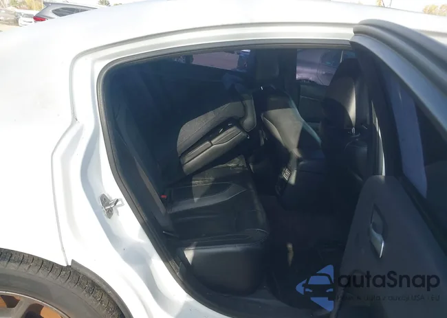 2C3CDXJG7HH638957: 43559652