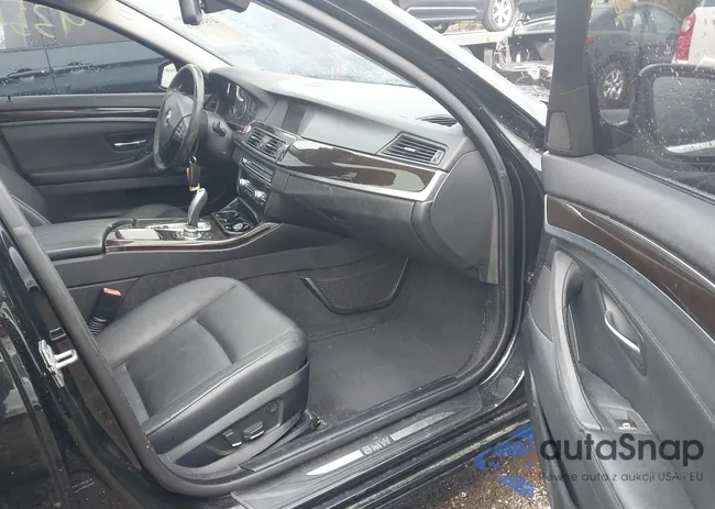 WBAFU7C52BC872726: 43559876