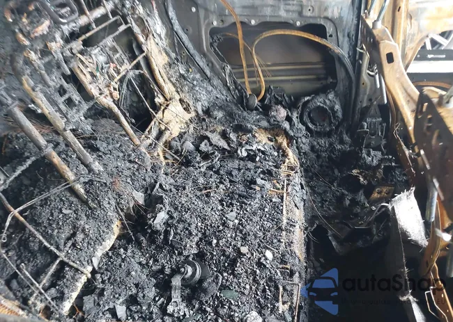 KNDJ22AU3L7709559: 43559918