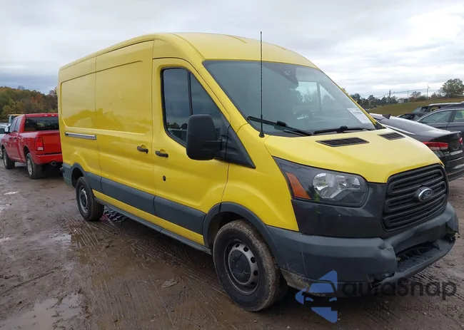 1FTYR2CM9HKA57977: 43558968