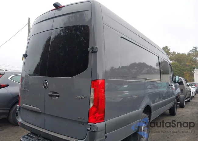 WD4FF1CD3KT011868: 43558977