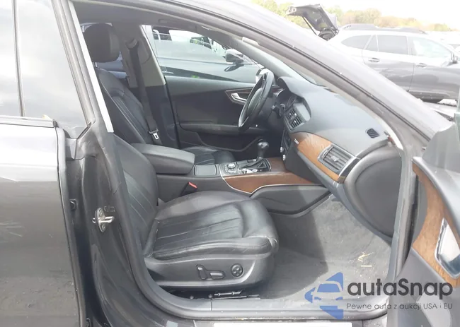 WAU2GAFC3CN176895: 43559130