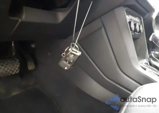 3VV2B7AX4JM069409: 43560508