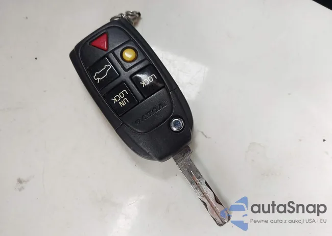 YV1TH59H641366454: 43560638