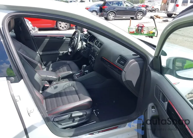 3VW4T7AJ0HM234394: 43560648