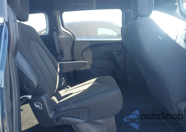 2C4RC1FG7PR557495: 43560754