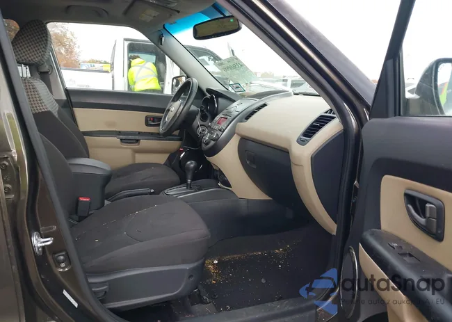 KNDJT2A24A7192782: 43560000