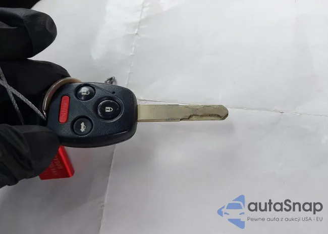 1HGCP2F34AA119088: 43560102