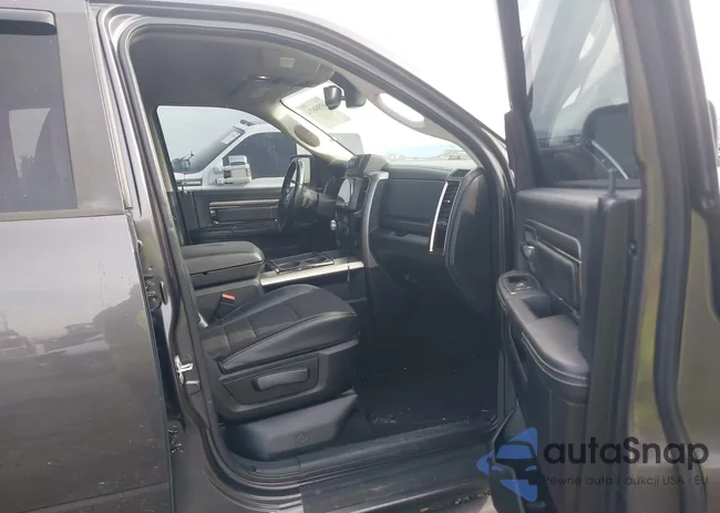 1C6RR7HT0ES181964: 43560174