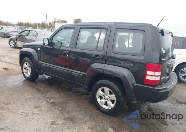 1C4PJMAK9CW170135: 43560185