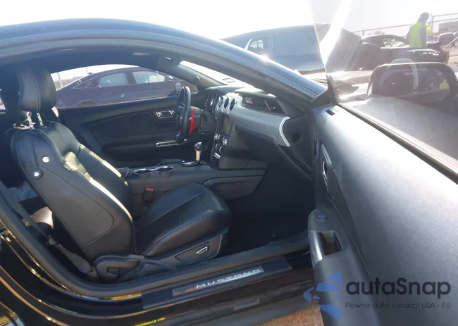 1FA6P8CF8G5283979: 43560287