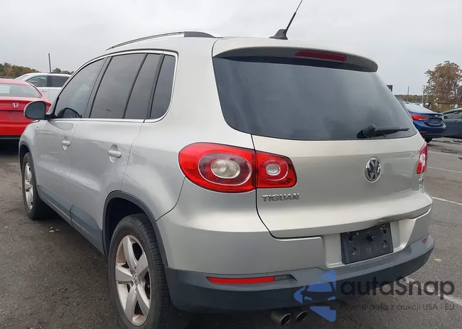 WVGAV7AX3AW515143: 43561553