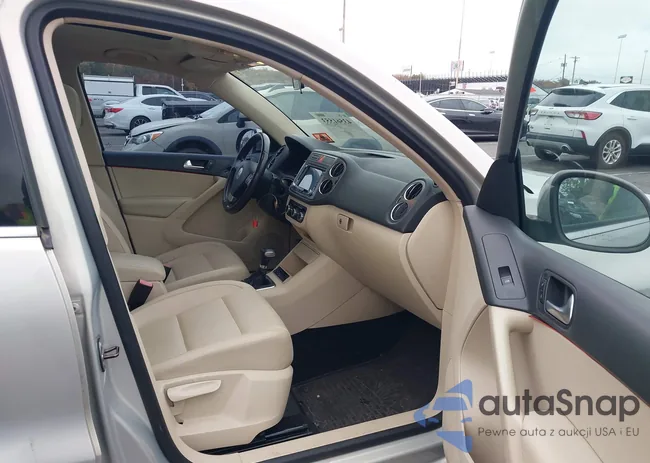 WVGAV7AX3AW515143: 43561553