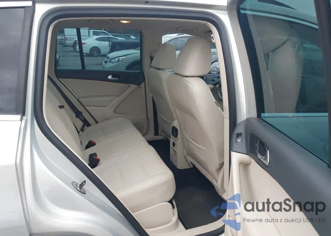 WVGAV7AX3AW515143: 43561553