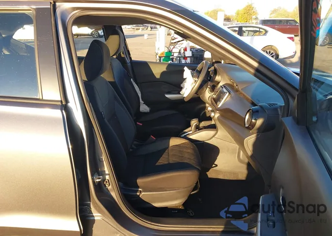 3N1CP5CU5KL482025: 43561709