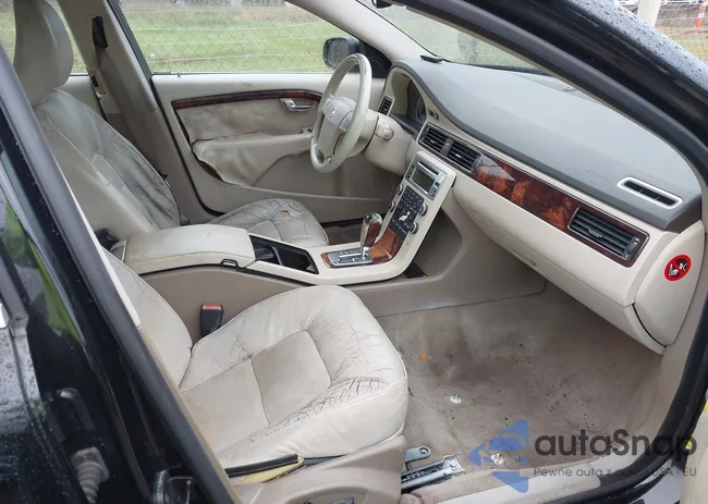 YV1AS982571041229: 43561742