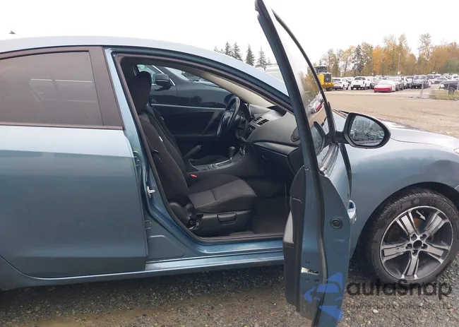 JM1BL1SF6A1234288: 43561744