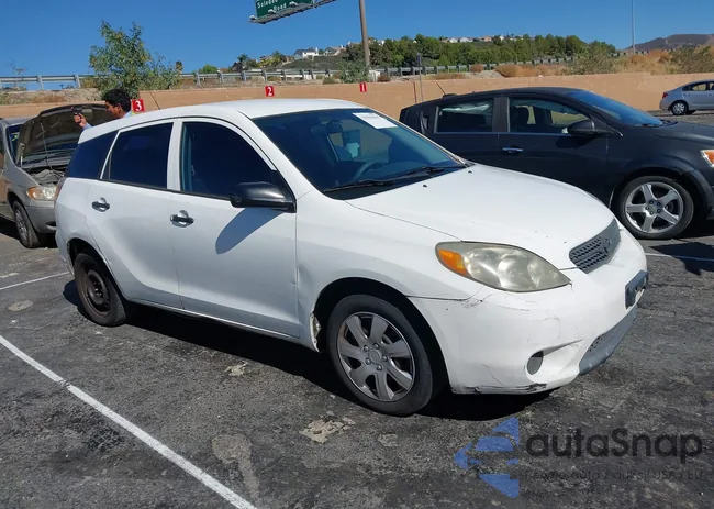 2T1KR32EX8C710811: 43561810