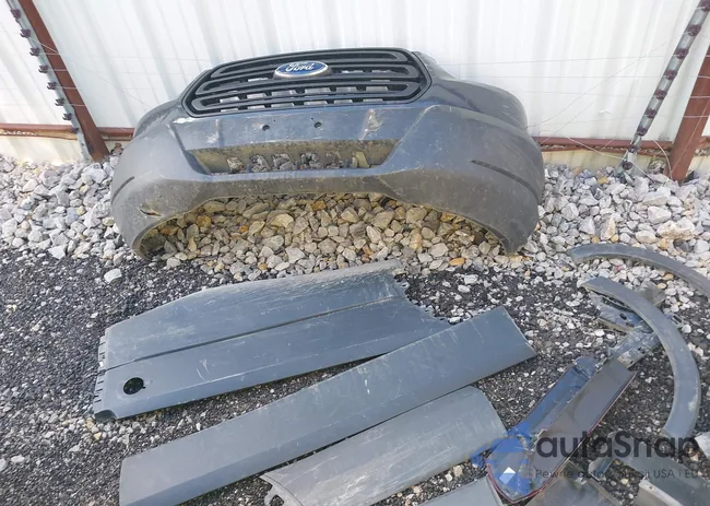 1FTYR3XM9KKB32863: 43561879