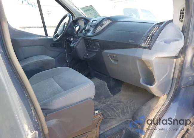 1FTYR3XM9KKB32863: 43561879