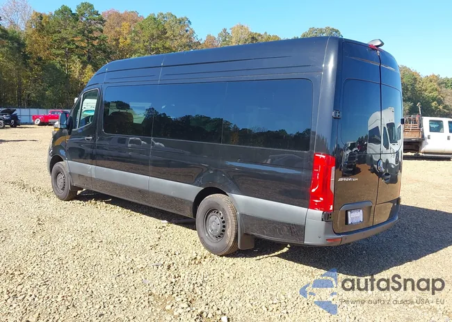 W1X4NCHY9RT179875: 43561884