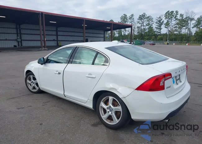 YV1622FS7C2142955: 43561038