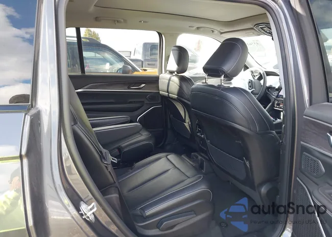 1C4RJKBG6R8930980: 43561050