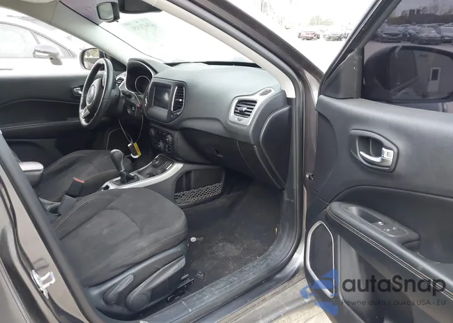 3C4NJDAB8LT151749: 43562482