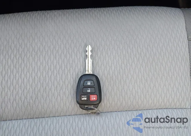 2T1BURHE1GC685238: 43562879