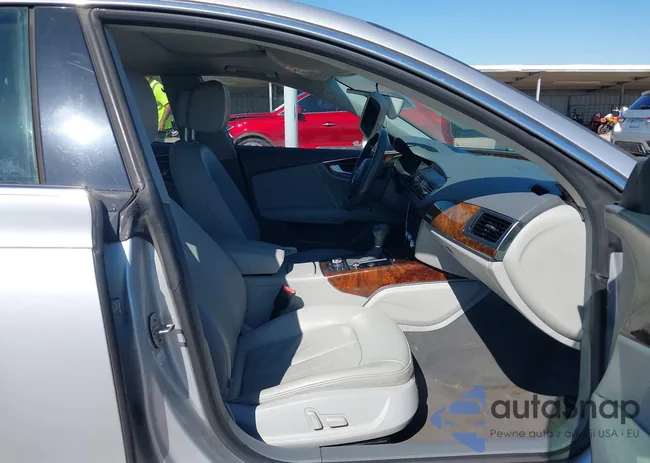 WAUYGAFCXDN027542: 43562938