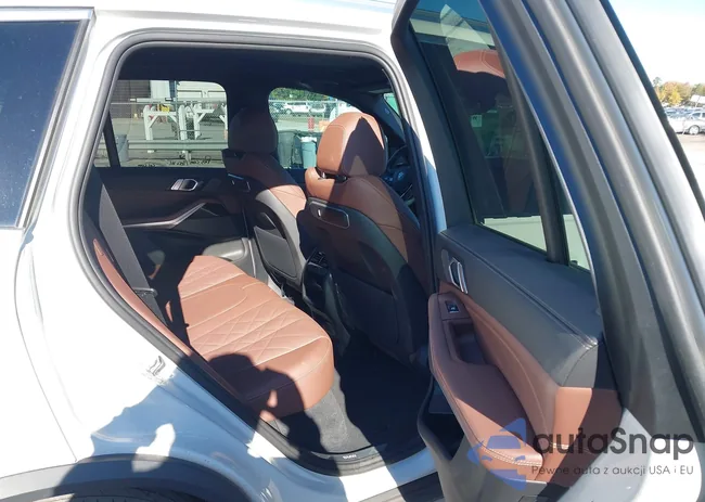 5UX13EU09R9U65936: 43562065