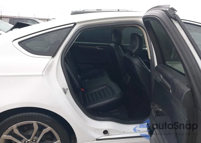 3FA6P0CD5KR233479: 43562162