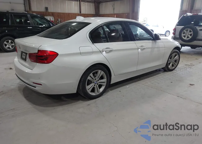 WBA8D9G39HNU62404: 43562315