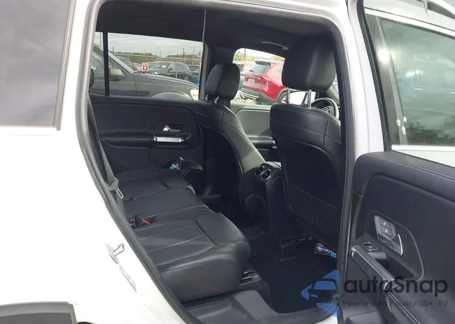 W1N4M4HB0LW014929: 43563581