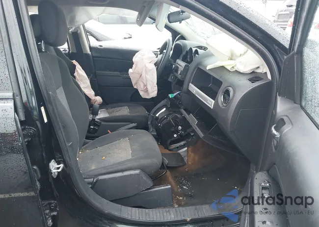 1C4NJDBB1FD282773: 43563640