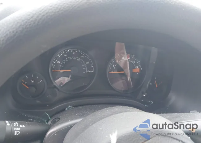 1C4NJDBB1FD282773: 43563640