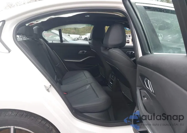 3MW5R7J00L8B20651: 43563858