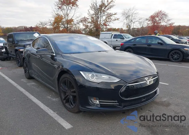 5YJSA1E20FF117996: 43563947