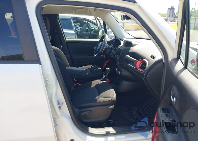 ZACCJBCB4HPE87583: 43563155