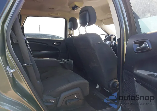 3C4PDCGB5HT516784: 43563268