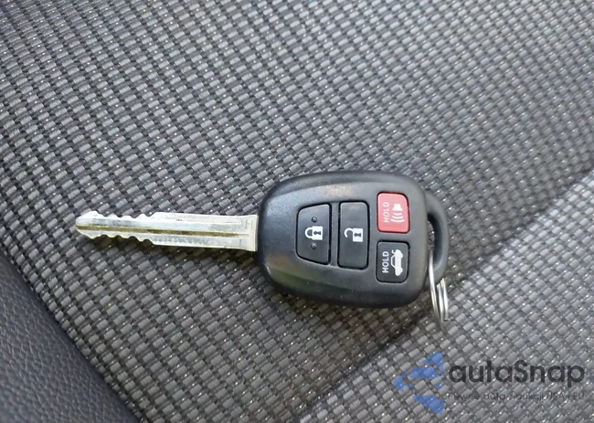 2T1BURHE2HC757579: 43564541