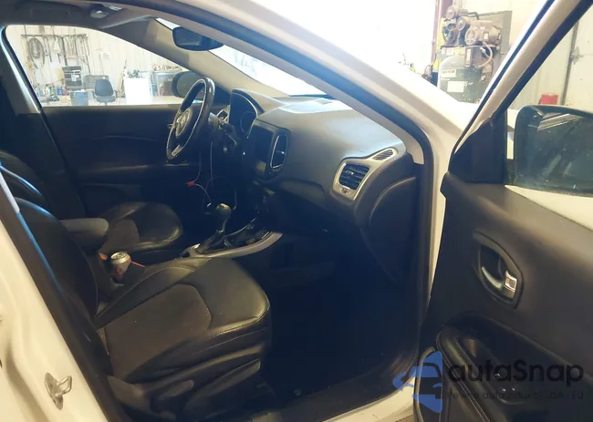 3C4NJDBB3KT593867: 43564595