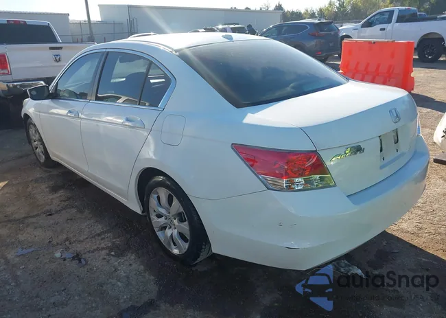 1HGCP2F88AA078637: 43564663