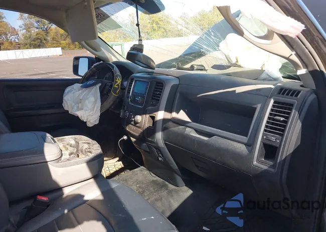 1C6RR7FG6JS332208: 43564761