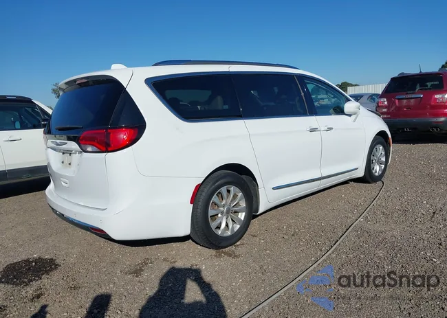 2C4RC1BG9KR634513: 43564882