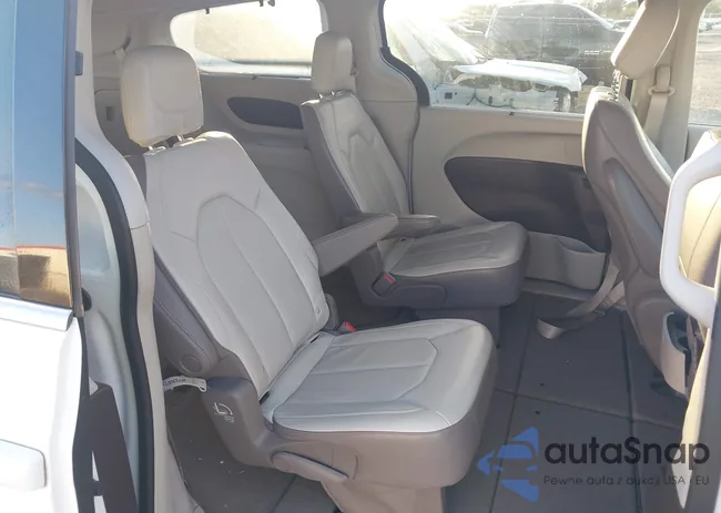 2C4RC1BG9KR634513: 43564882