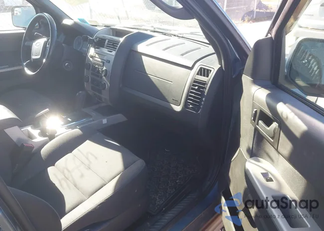 1FMCU9D78CKB40038: 43564305