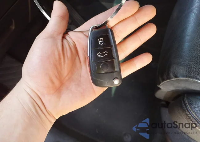 WA1ECCFS7JR008143: 43565482