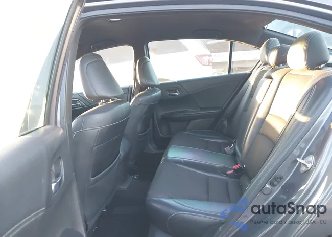 1HGCR2F58GA206433: 43565497