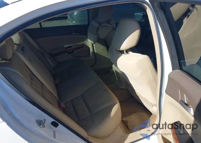 1HGCP26889A177275: 43565757